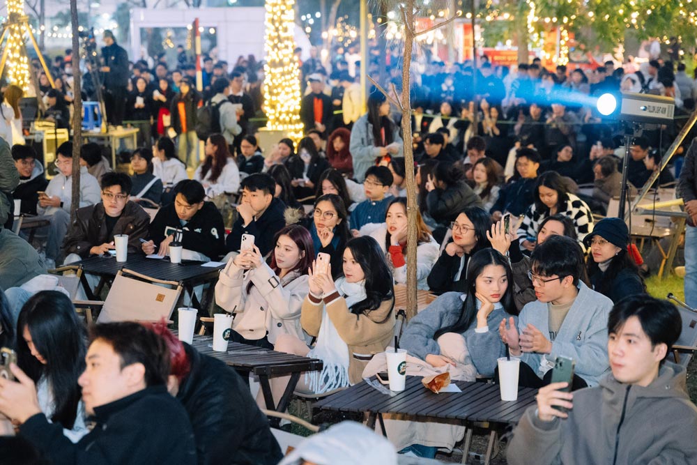 fptu-music-show-khong-gian-am-nhac-da-lat-giua-long-hoa-lac-chi-co-tai-truong-dai-hoc-fpt-co-so-ha-noi