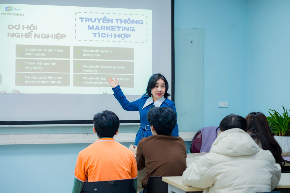 ngay-hoi-giao-duc-huong-nghiep-truong-dai-hoc-fpt-co-so-ha-noi