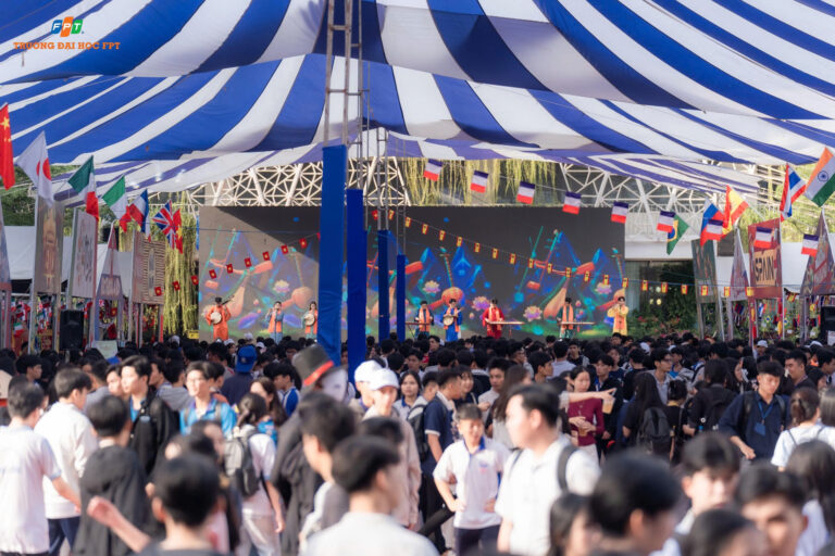 Hơn 3500 học sinh THPT miền Tây háo hức trải nghiệm tại FPTU Big Open Day