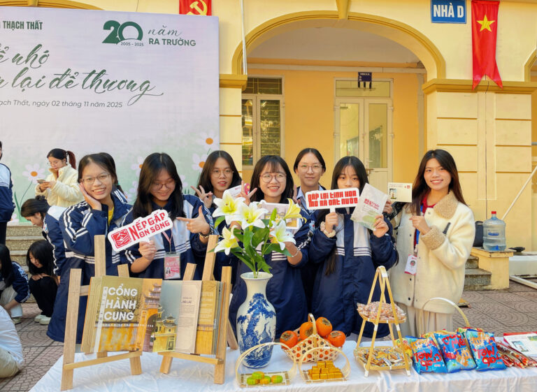 Sinh viên Trường Đại học FPT “đánh thức” lịch sử bằng pop-up 3D và công nghệ AR