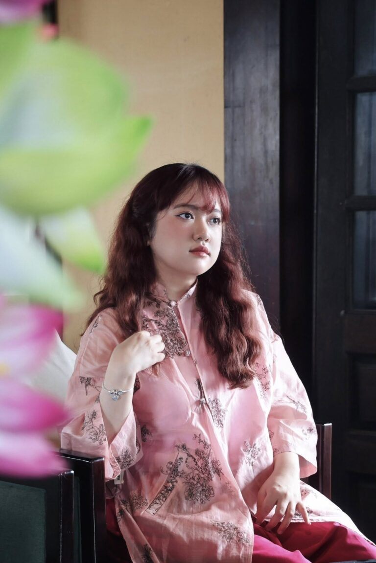 Nữ giảng viên xinh đẹp đồng hành cùng sinh viên FPTU làm những “đồ án để đời”