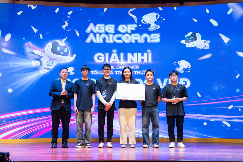 Nữ sinh FPTU theo đuổi khoa học dữ liệu, vượt định kiến “ngành của con trai” 4 DSC04901