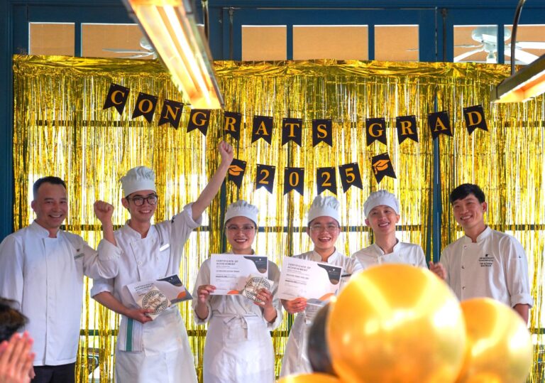 [OJT FALL 2025] LỄ TỔNG KẾT CHƯƠNG TRÌNH HỌC KỲ OJT TẠI JW MARRIOTT PHÚ QUỐC