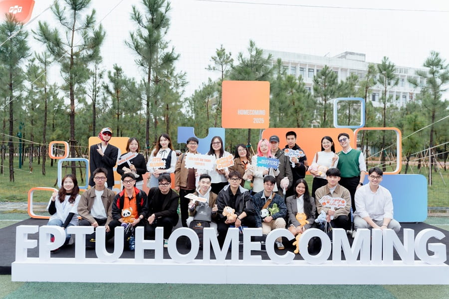 Cựu sinh viên FPTU