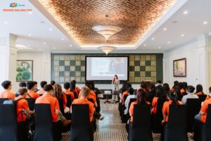 Sinh viên Truyền thông đa phương tiện FPTU Quy Nhơn trải nghiệm học tập thực tế tại Đà Nẵng 3 trai nghiem doanh nghiep