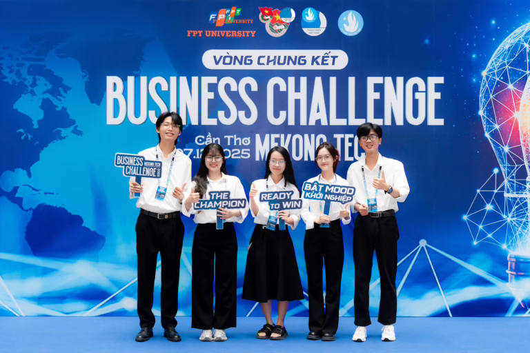 Khi sinh viên không chỉ học công nghệ, mà còn giải bài toán của đô thị miền Tây