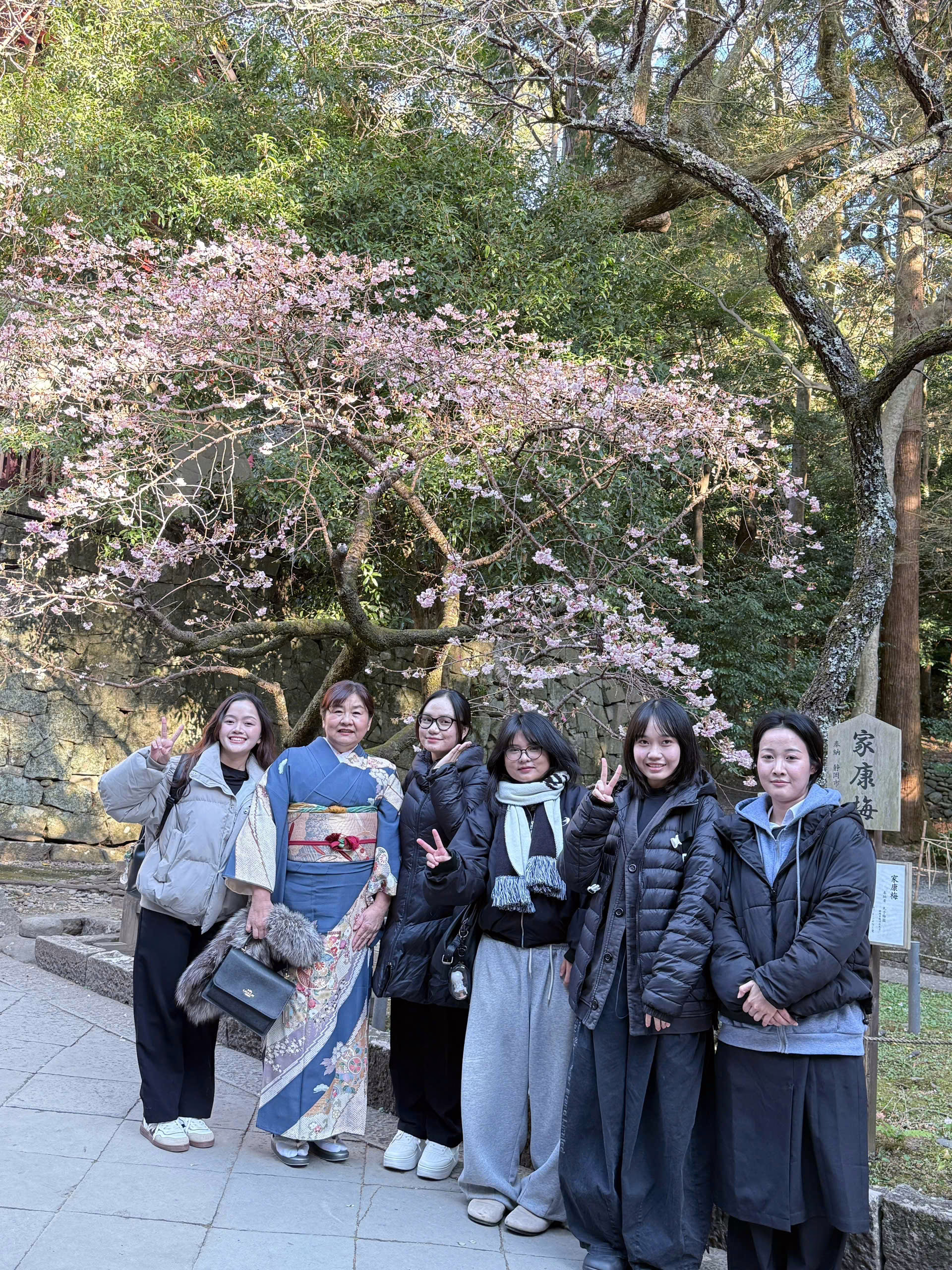 Đi thi nên mặc áo màu gì? Gợi ý màu may mắn theo 5 mệnh 4 di thi nen mac ao mau gi 4