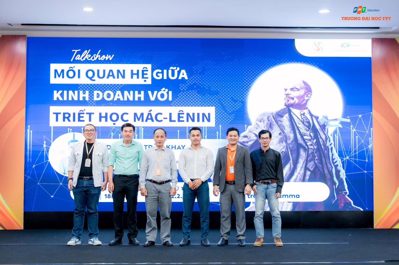 Đội ngũ giảng viên có chuyên môn cao và kinh nghiệm thực tiễn