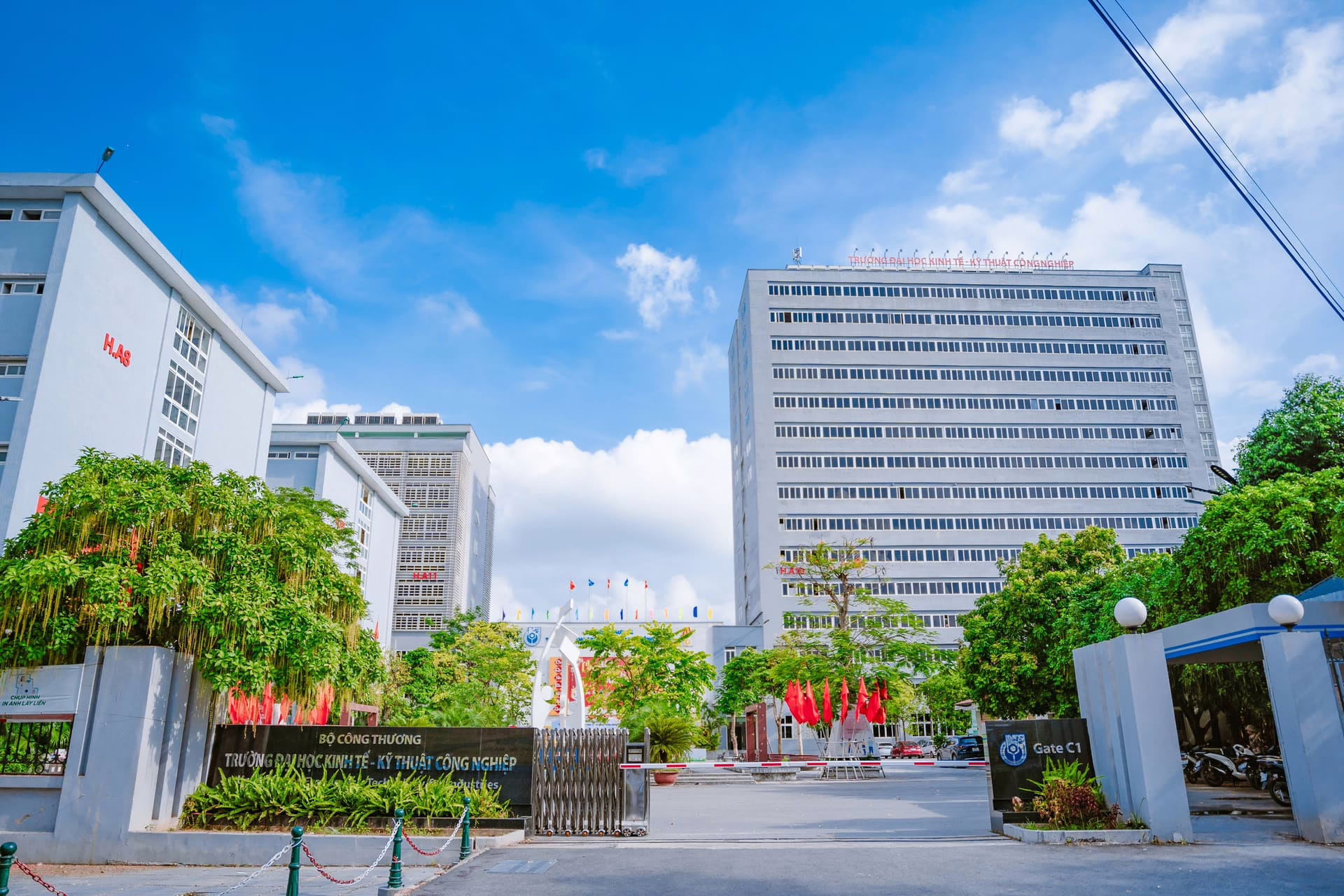 Trường Đại học Kinh tế - Kỹ thuật Công nghiệp (UNETI) - Nguồn: Internet