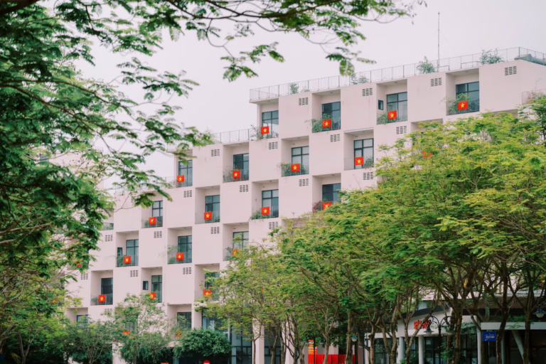 Học Quản trị kinh doanh ở Hà Nội trường nào tốt? TOP 7+ lựa chọn dẫn đầu xu hướng 2026