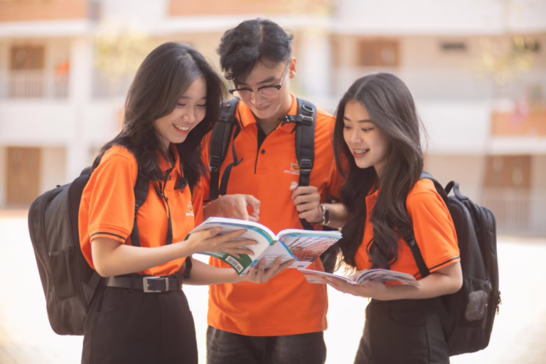 Tổ hợp xã hội gồm những môn nào? Cập nhật mới 2026