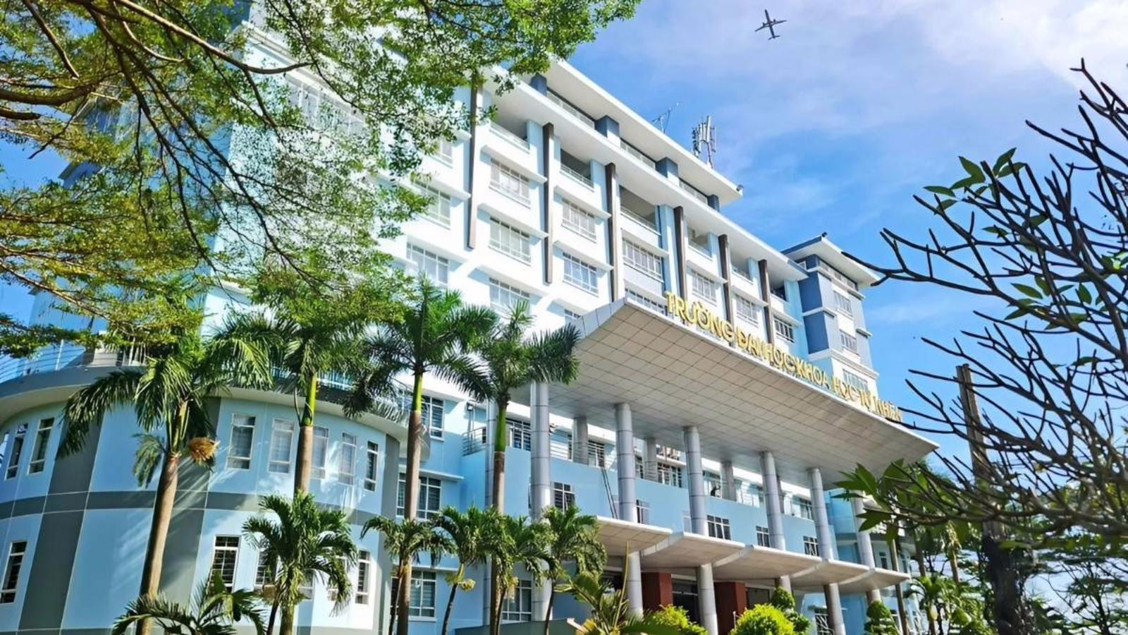 Trường Đại học Khoa học Tự nhiên - Đại học Quốc gia TP. Hồ Chí Minh (VNUHCM-US) - Nguồn: Internet