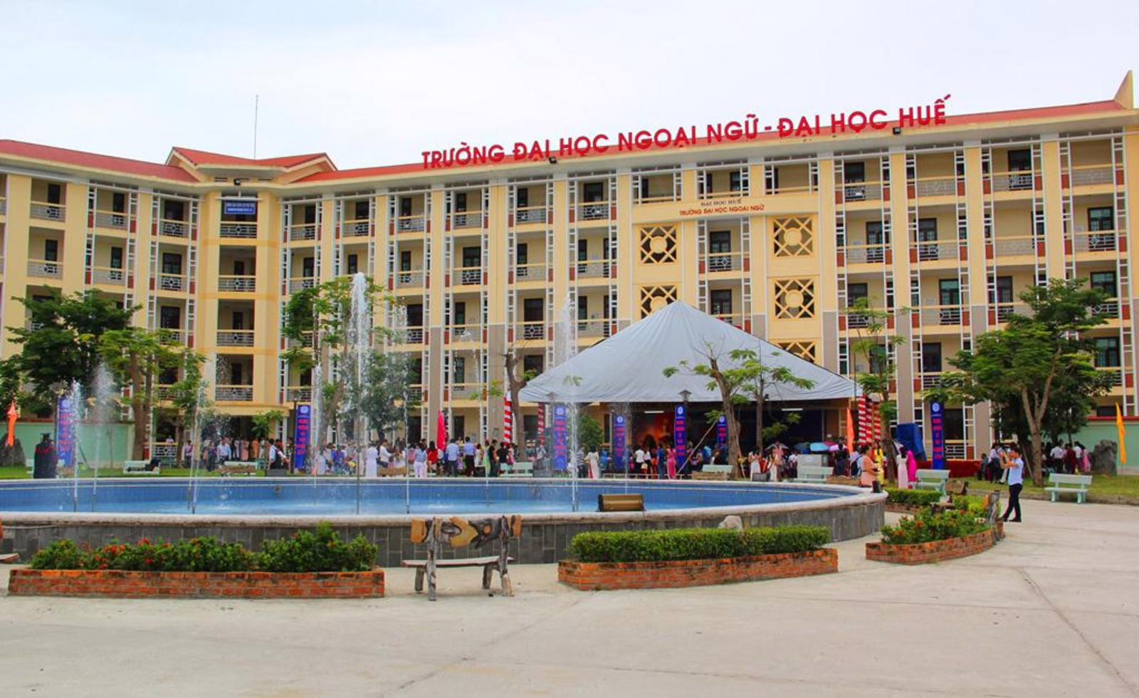 Trường Đại học Ngoại ngữ - Đại học Huế (HUCFL) - Nguồn: Internet
