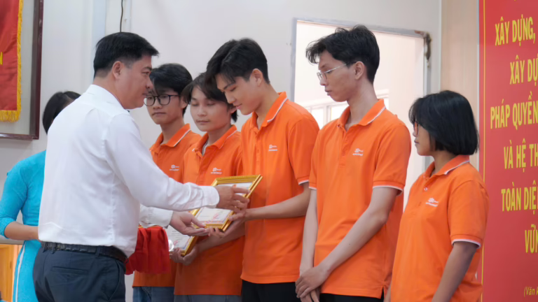 Học kỳ 5 cày thật, thành phẩm thật!