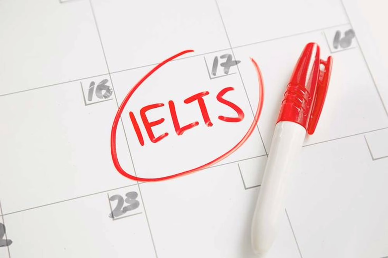 Bạn nên nâng mục tiêu IELTS lên 6.0 đến 6.5 nếu mục tiêu là các trường đại học top đầu