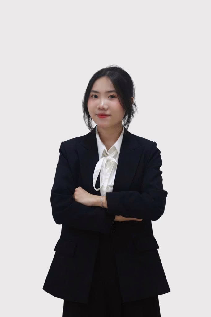 Khuu Thuy Quynh 2