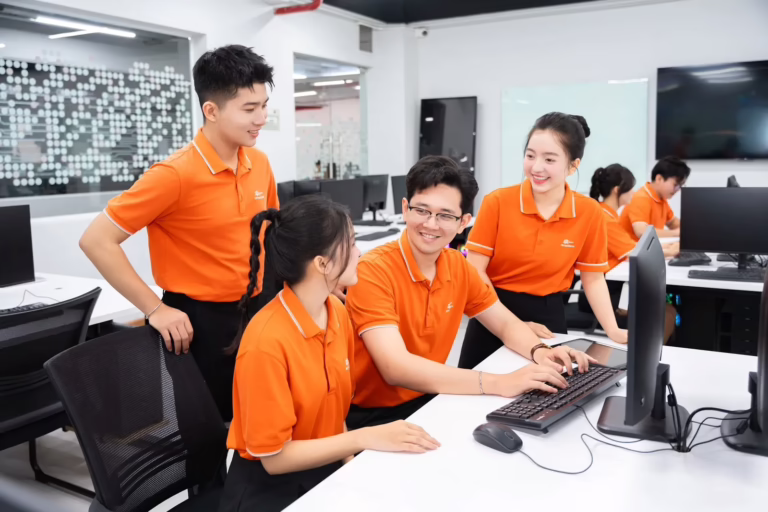 Chương trình học ngành Công nghệ thông tin gồm những gì? Khám phá ngay