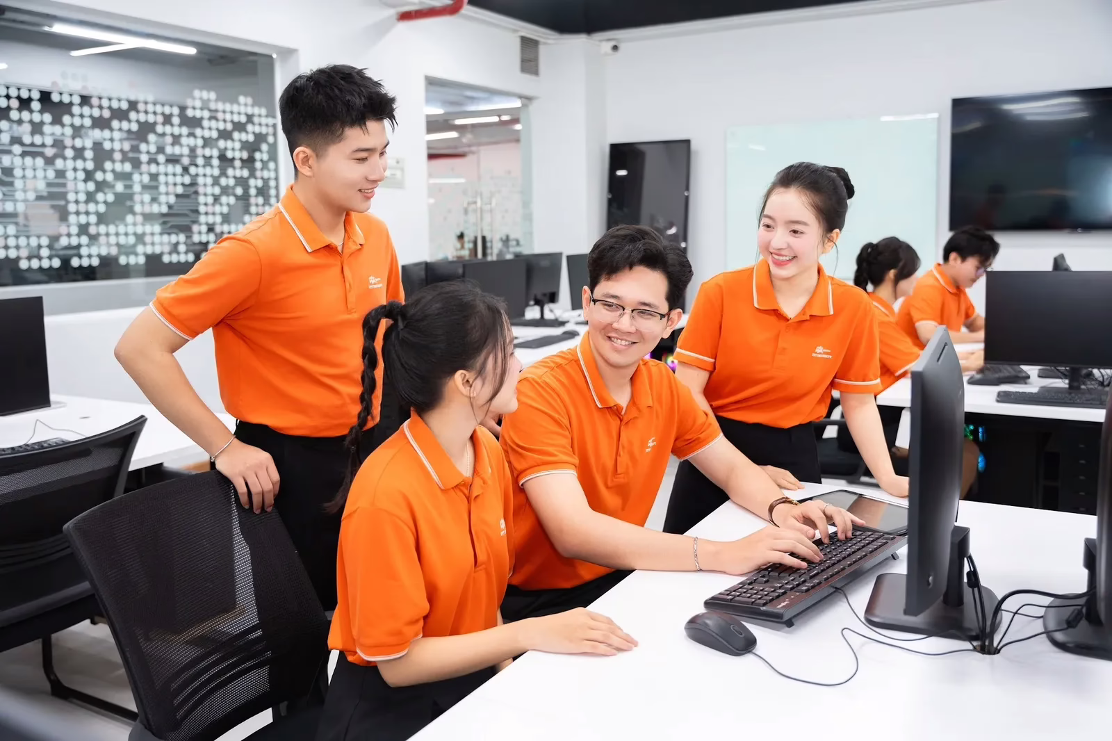 Lộ trình 4 năm đại học ngành IT: Đi từ tư duy logic đại cương đến kỹ năng lập trình chuyên sâu - Nguồn: FPTU