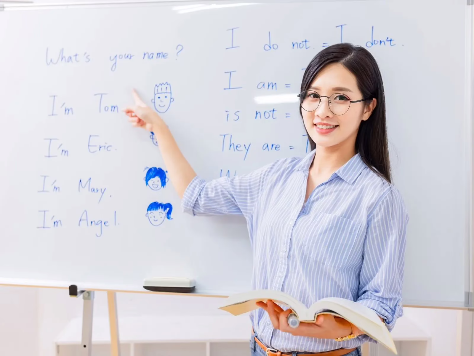 Tích lũy kinh nghiệm thực chiến từ vị trí trợ giảng là bước đệm quan trọng trong lộ trình trở thành giáo viên tiếng Anh chuyên nghiệp - Nguồn: Internet