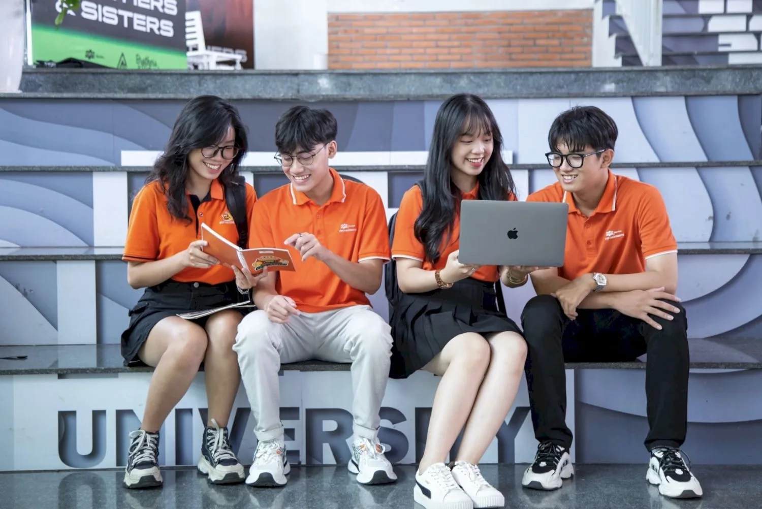 co hoi nghe nghiep sau khi tot nghiep 03