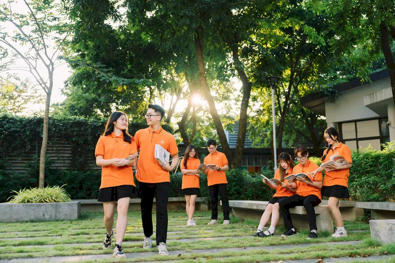 Cử nhân ngành Thương mại điện tử có cơ hội việc làm rộng mở tại các tập đoàn lớn - Nguồn: FPTU
