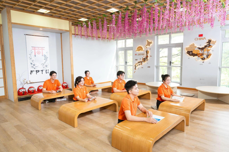 Mô hình giảng dạy hiện đại tại FPTU giúp sinh viên dễ dàng tiếp thu kiến thức chuyên ngành - Nguồn: FPTU