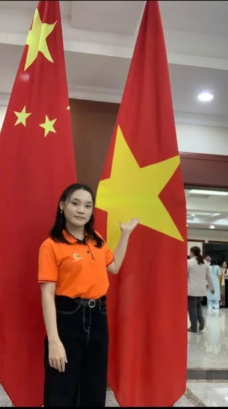 nu sinh ngon ngu trung quoc 2