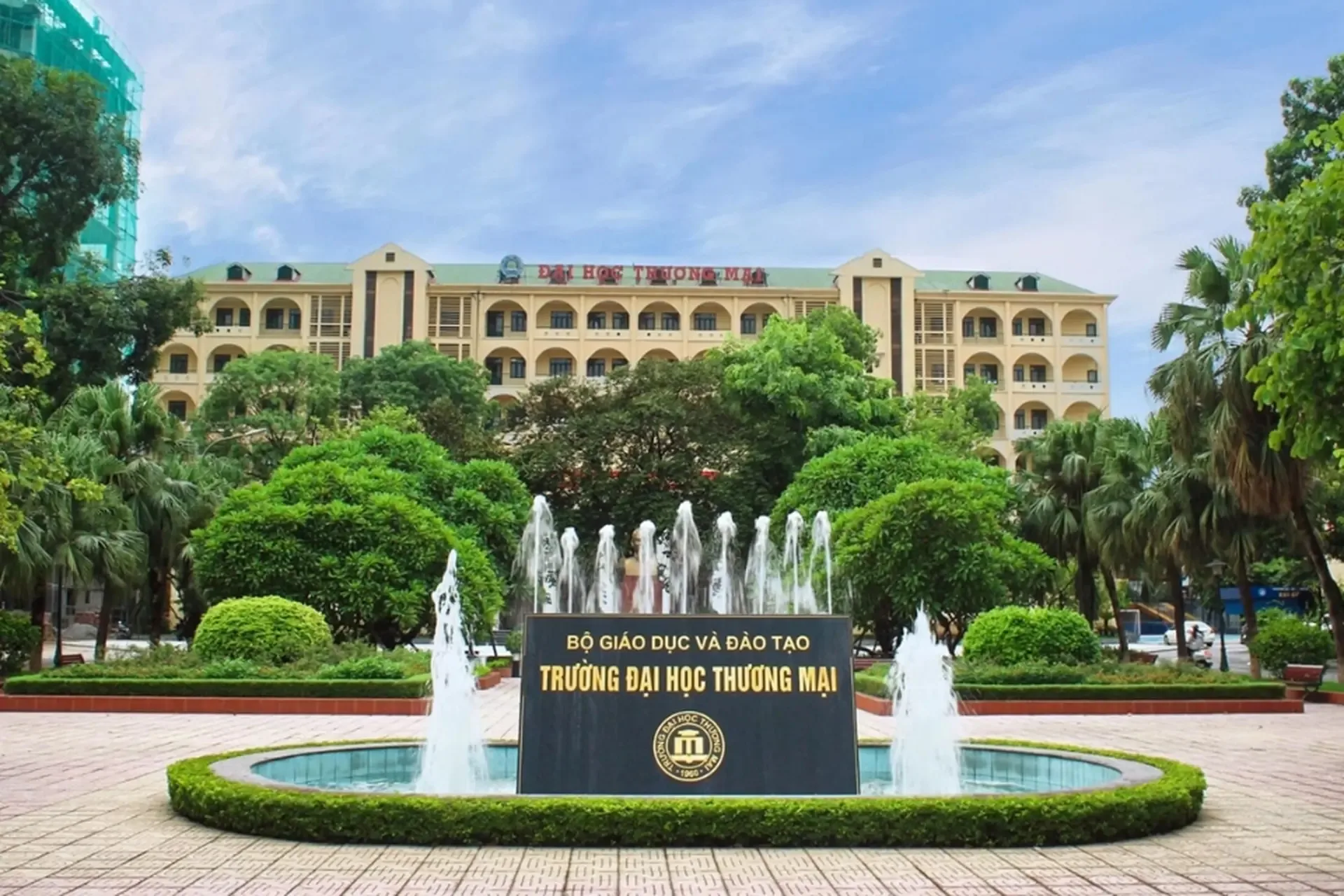 Trường Đại học Thương mại (TMU) - Nguồn: Internet