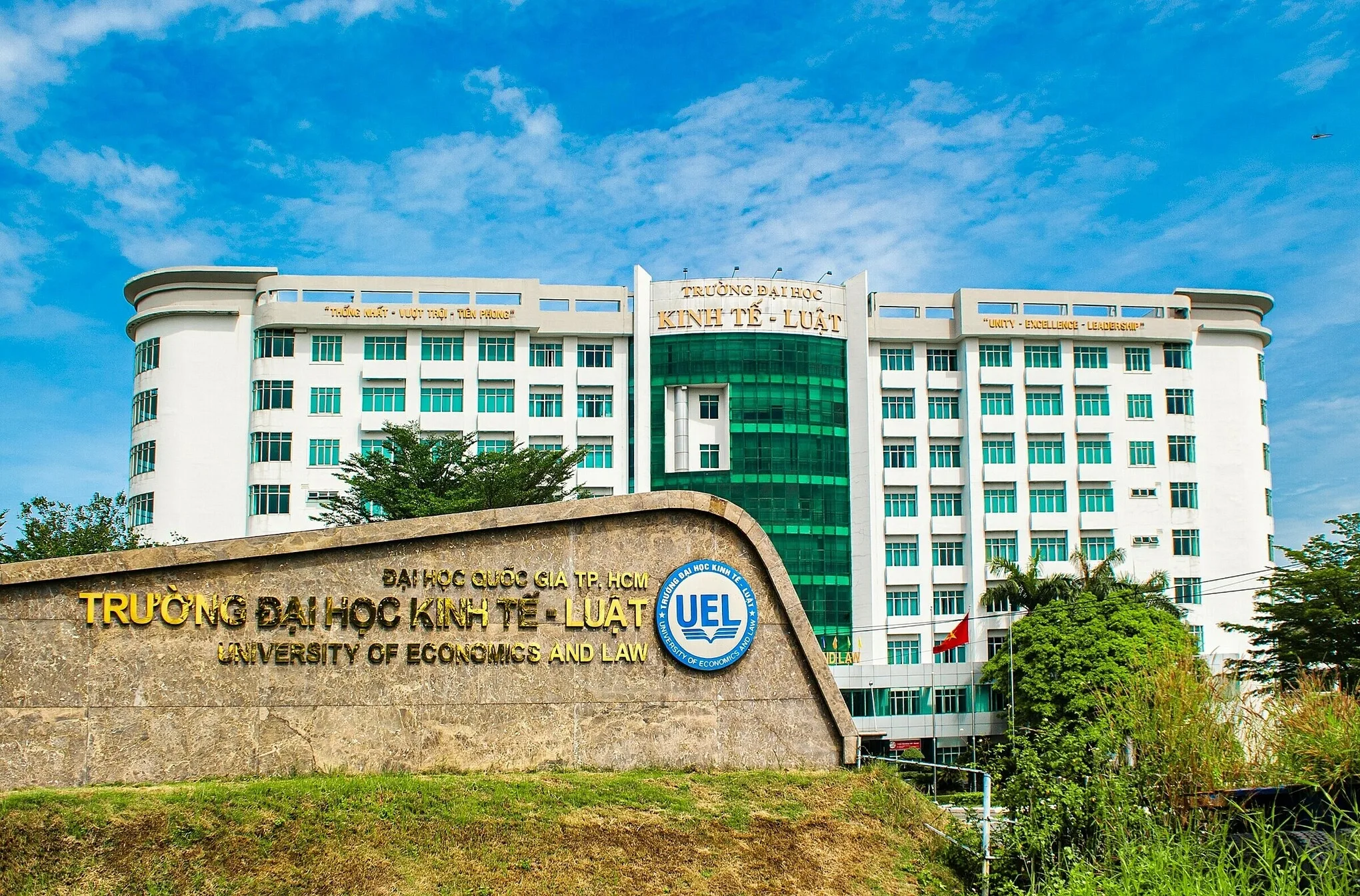 Trường Đại học Kinh tế - Luật (UEL)