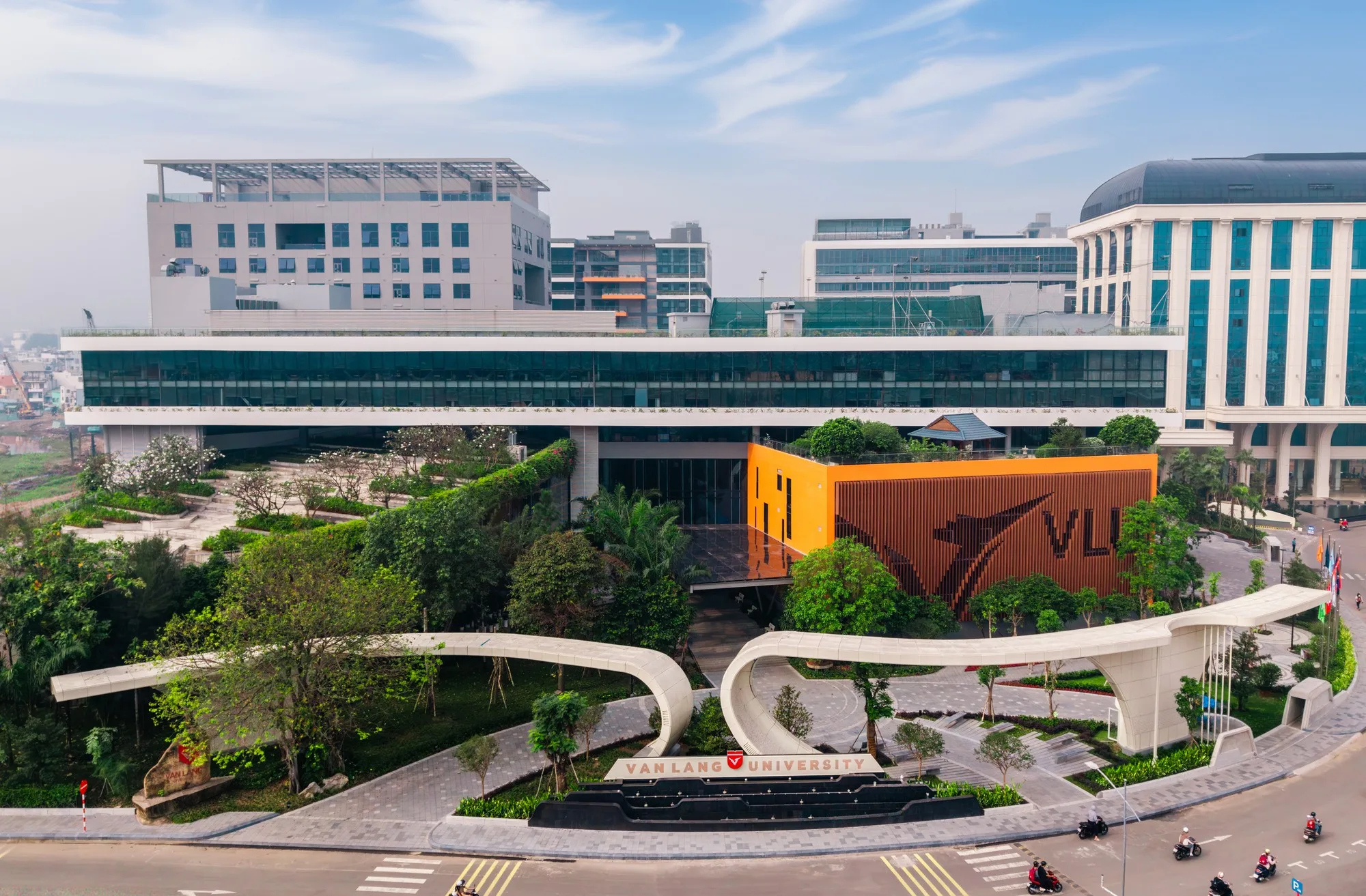 Trường Đại học Văn Lang (VLU)