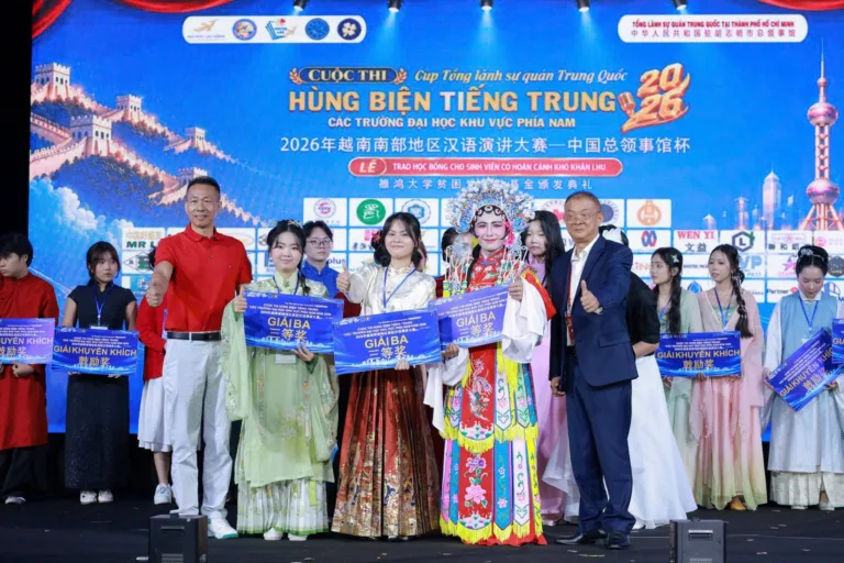 Sinh viên K20 FPTU tỏa sáng tại Chung kết Cuộc thi Hùng biện Tiếng Trung – Cúp Tổng Lãnh sự quán Trung Quốc tại TP.HCM 2026