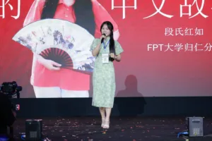 Anh giua Ttrung2
